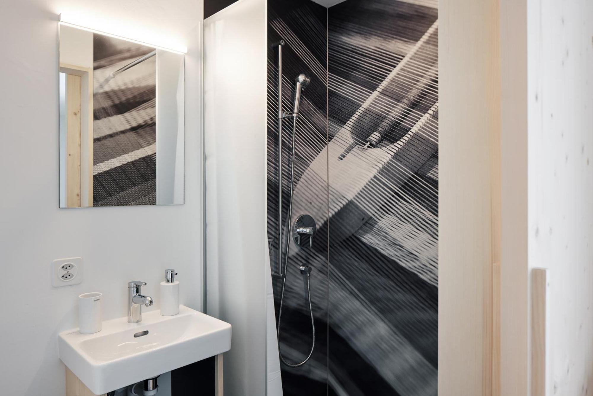 Medelina Hotell Curaglia Eksteriør bilde